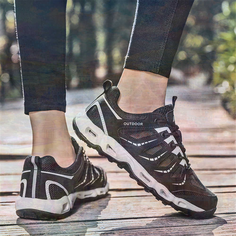 Sumer Round Tip Silver Sneaker - огляд і ціна Vintage Fashion Store
