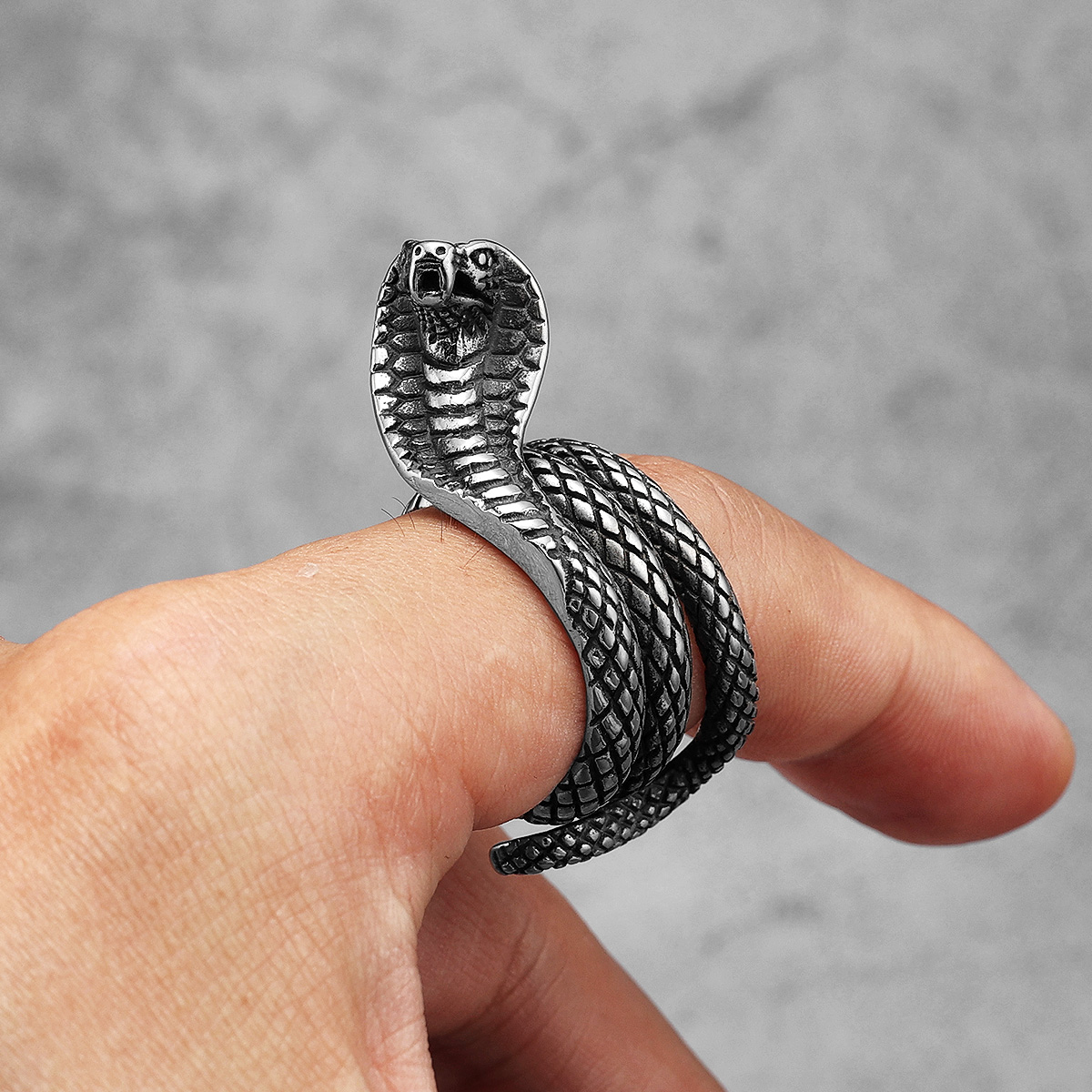 Snake Cobra Animal Men Rings S - огляд і ціна Vintage Fashion Stuff
